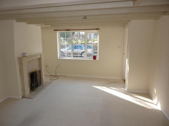 27 Church View, Brompton - Lounge.JPG