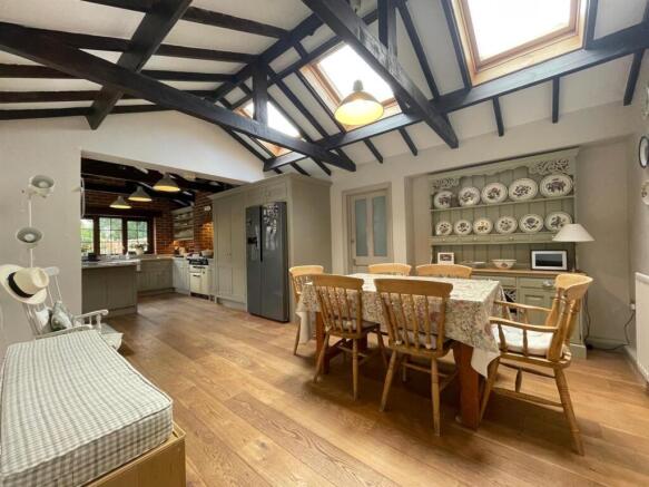 Photo 29-08-2025, 12 55 12 (2).jpg