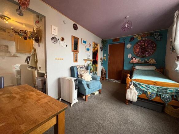 Photo 13-11-2025, 15 15 00 (3).jpg