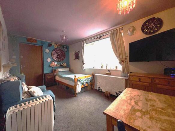 108 Valley Road 3 NEW.JPG