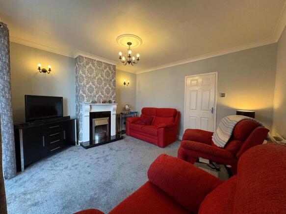 Photo 19-11-2025, 14 43 40 (4).jpg