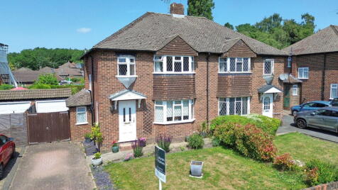 Greenways, Fleet, GU52 7XF