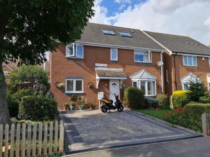 Court Lodge, Church Lane, Sholden, Deal, Kent, CT14 9WA