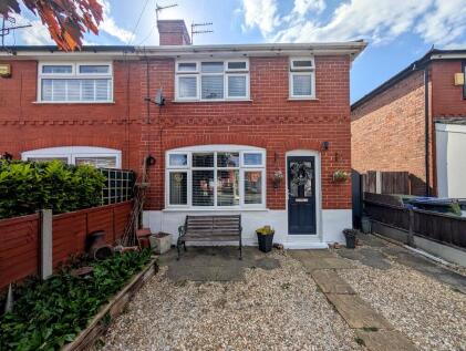 Cliftonville Road, Woolston, Warrington, WA1