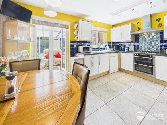 Kitchen Diner.jpg