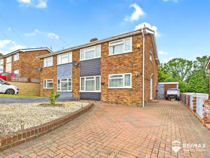 The Vineway, Harwich