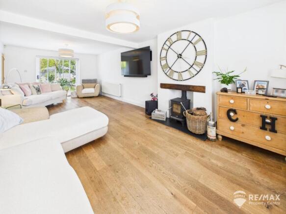 Living Room.jpg