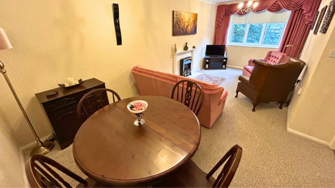 Lounge/Diner