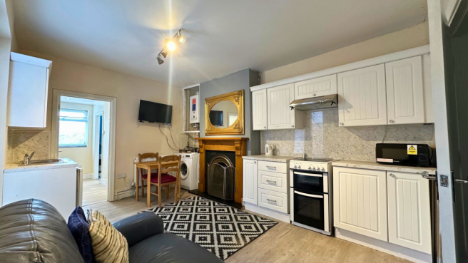 Living Room/Kitchen