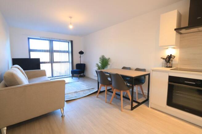 Lounge / Diner / Kit
