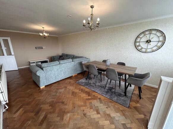 Lounge / Diner