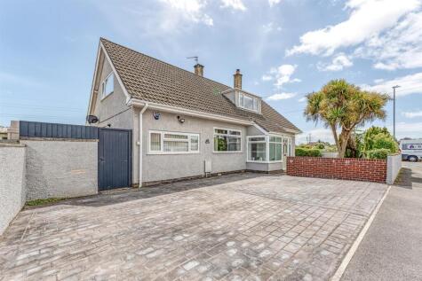 Saville Crescent, Weston-Super-Mare - SPACIOUS FAMILY HOME
