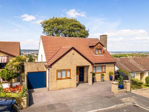 5 Rochester Close 1.jpg