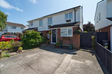 Canterbury Close, Worle - CONVERTED GARAGE