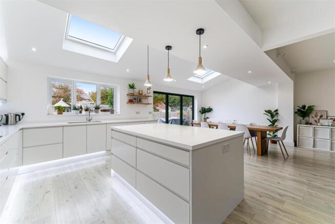 Kitchen/Dining/Family