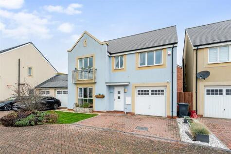 Wayfarer Close, Weston-Super-Mare - PERFECT FAMILY HOME