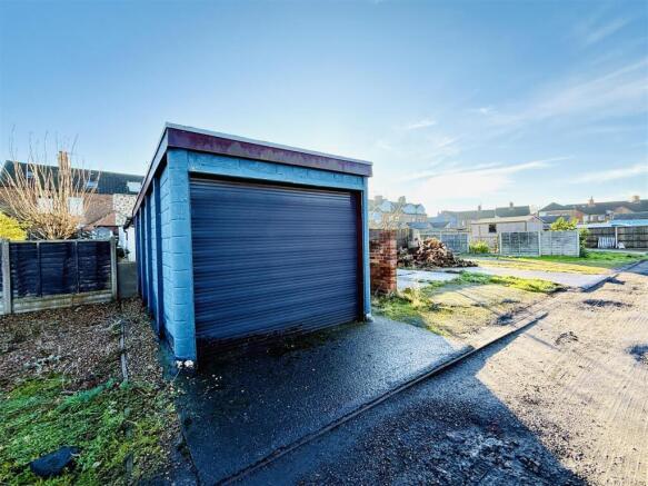 Tandem Garage