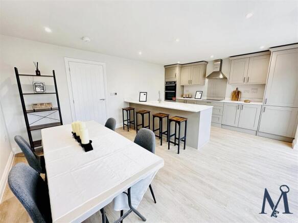 Kitchen Diner