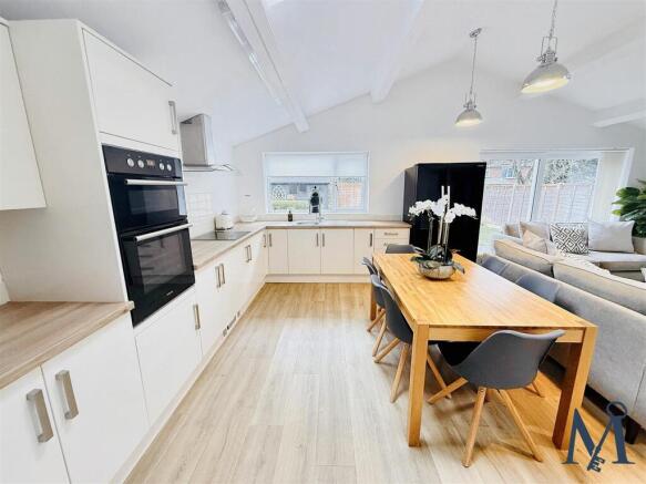 Living Kitchen Diner