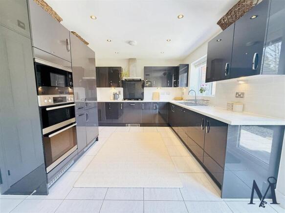 Kitchen Diner