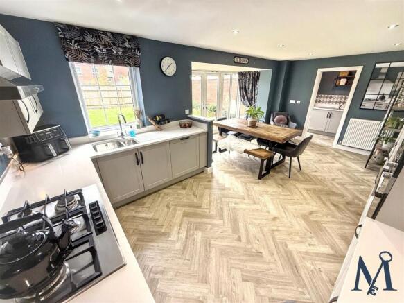 Kitchen Diner