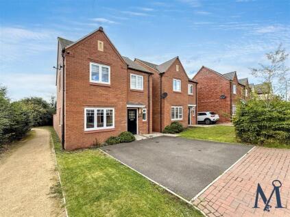 Ferny Close, Overseal, Swadlincote