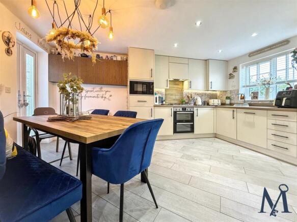 Kitchen Diner