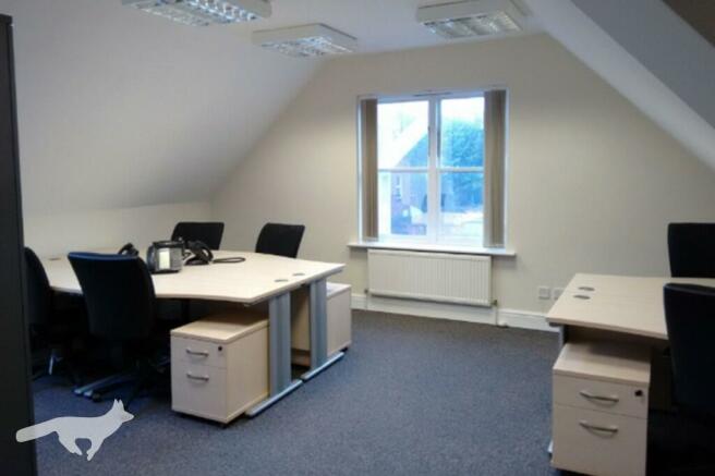 Office: > 5 desks