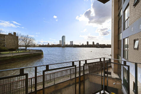 Riverview Court, Old Bellgate Place, Canary Wharf, E14