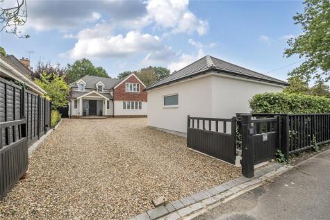Ambleside Road, Lightwater, Surrey, GU18