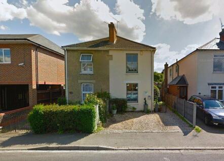 Guildford Road, Lightwater, Surrey, GU18