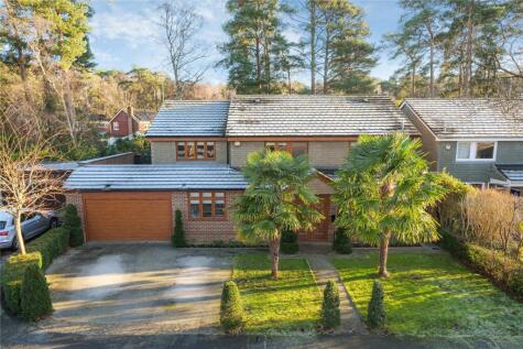 Oakwood Road, Windlesham, Surrey, GU20