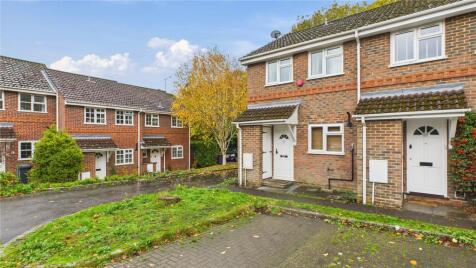 Barnett Lane, Lightwater, Surrey, GU18