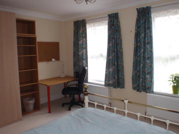 Photo 3