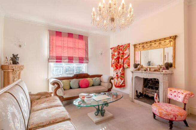 8639843-interior15.jpg