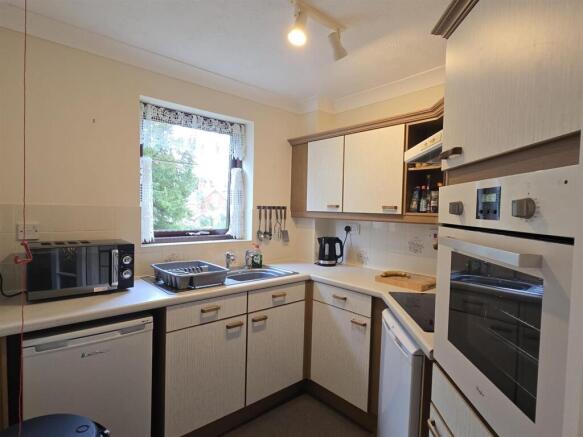 WhatsApp Image 2025-10-08 at 18.35.24_3e597929.jpg