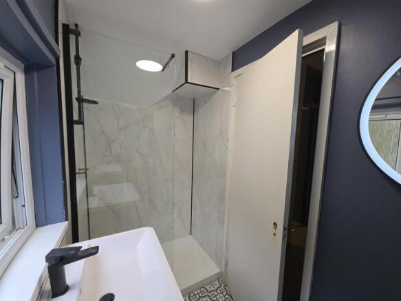 WhatsApp Image 2025-11-11 at 14.00.06_0e0d3fea.jpg