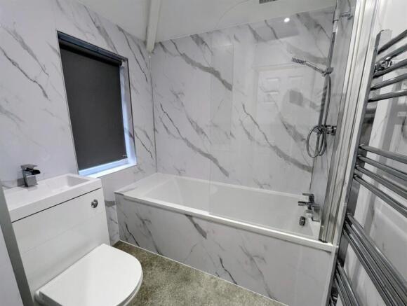 WhatsApp Image 2025-12-11 at 16.28.52_5125d51b.jpg