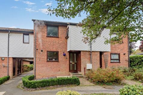 Sutherland Close, Bordon, Hampshire, GU35