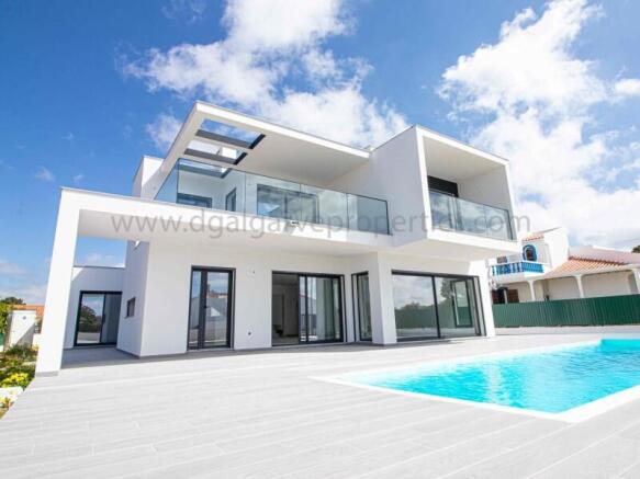 facade_pool