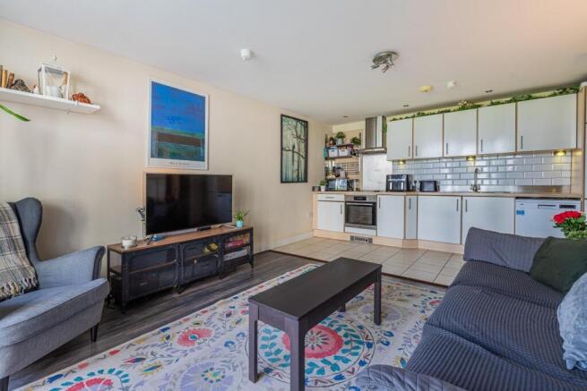 Lounge Kitchen