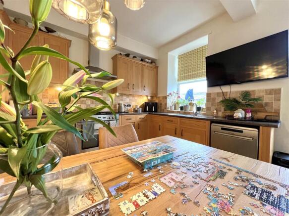 KITCHEN/DINER