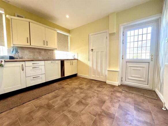 Kitchen/Breakfast Room