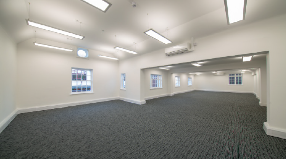 Interior 4