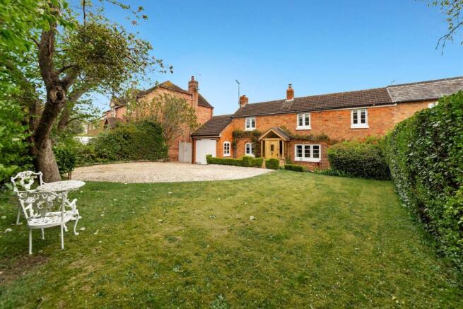Bramley Front Garden
