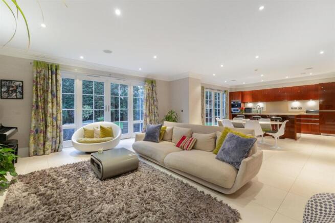 102003_Westgate-House-London-Road  (5)_low.jpg