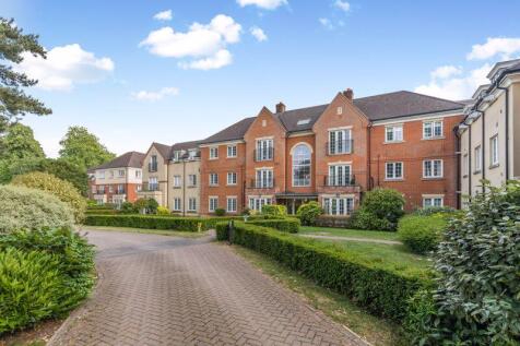 8 Janet Blunt House, Twyford