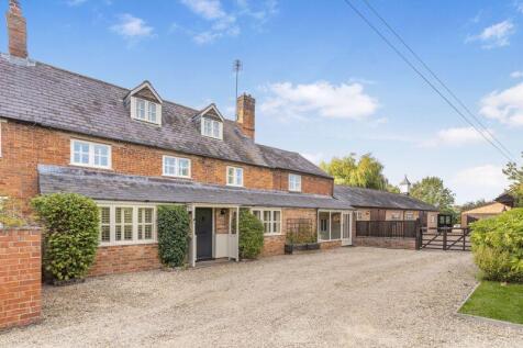 4 bed Farmhouse, Aynho Road, Adderbury