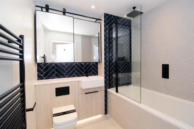 Bathroom1.jpeg