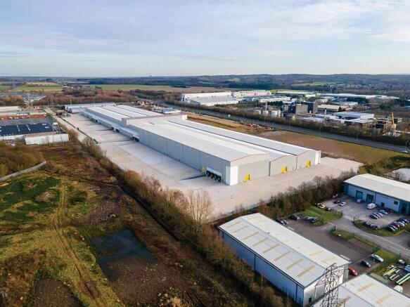 Titan Knowsley.jpg